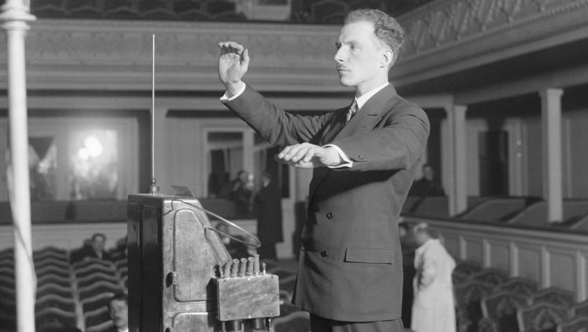  Theremin: o instrumento musical criado por um espião soviético