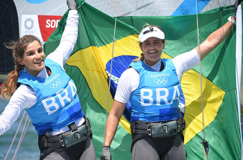  Destaques da madrugada: Brasil é ouro na vela e bronze no atletismo