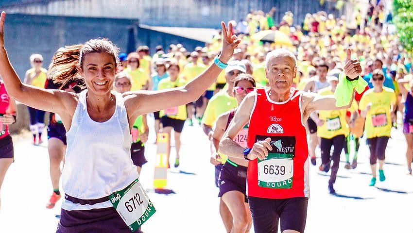  Por que os corredores de maratona fazem cocô nas calças?