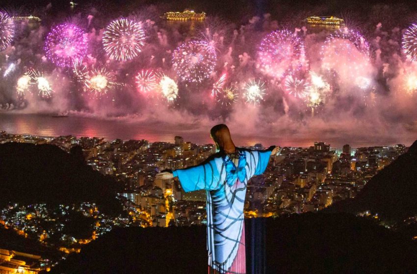  Rio de Janeiro planeja Réveillon com shows e queima de fogos