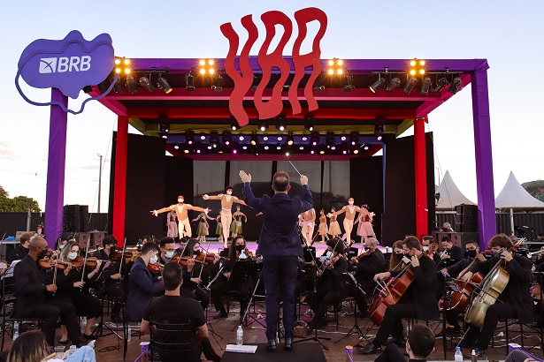  Lenine, Bloco Eduardo e Mônica, O Lago dos Cisnes, Musical Moana, Setebelos e Festival Sinfônico são as atrações culturais do VIBRAR nesta semana