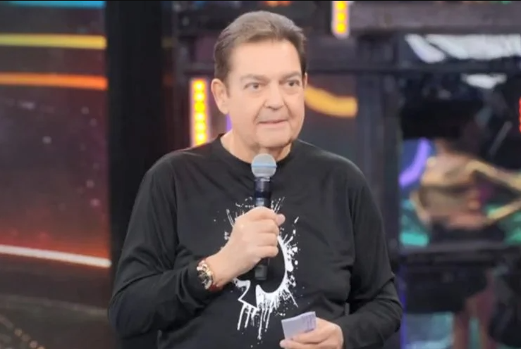  Band bate o martelo e define o título do novo programa de Fausto Silva