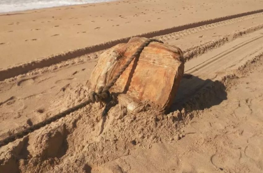  ”CAIXA MISTERIOSA’ ACHADA EM PRAIA NA BAHIA TEM ORIGEM NAZISTA