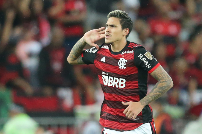  Flamengo vence o Corinthians e garante vaga na semifinal da Libertadores