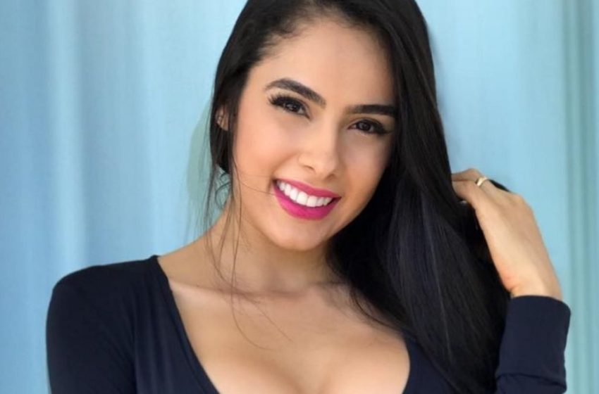  Juliana Caetano surge no mato de fio dental e volumão chama atenção: “delícia”