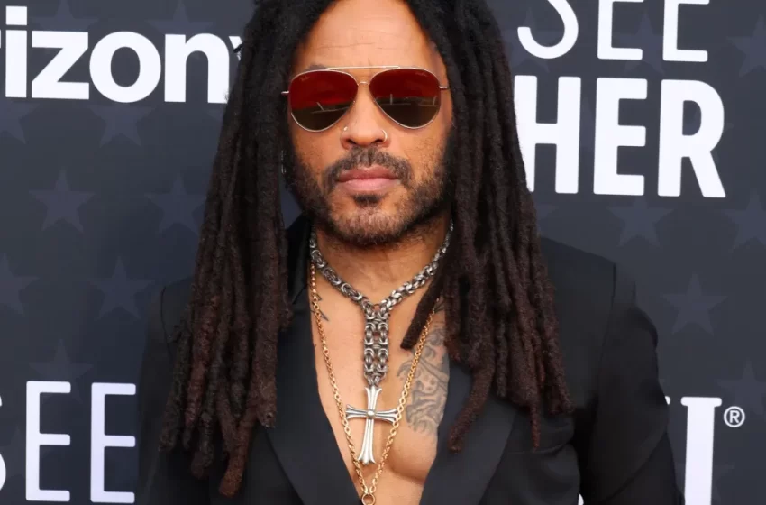  Lenny Kravitz diz estar celibatário enquanto espera pela pessoa certa