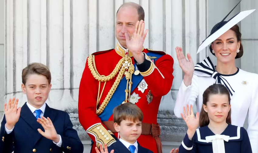  As várias regras que Kate Middleton e Príncipe William impõem aos três filhos sobre redes sociais: ‘Proteção total’